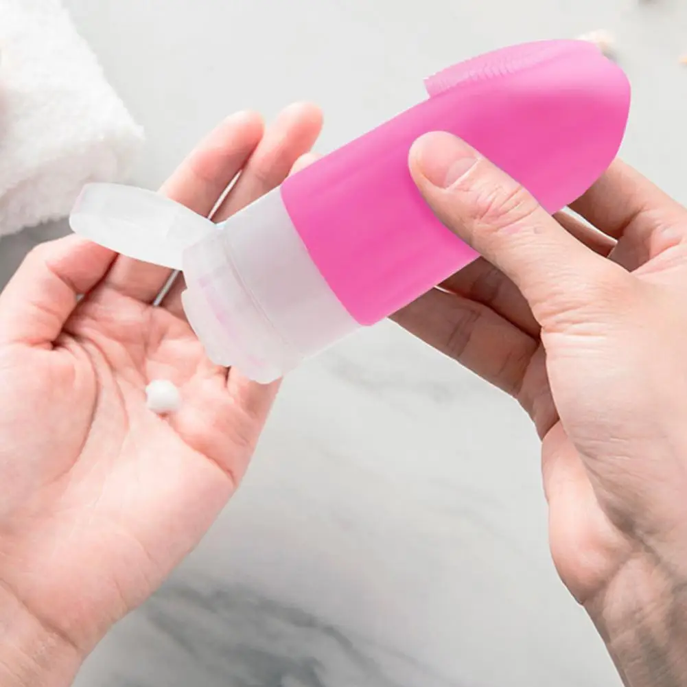 

Удобный небольшой контейнер для хранения косметики, лосьона для тела