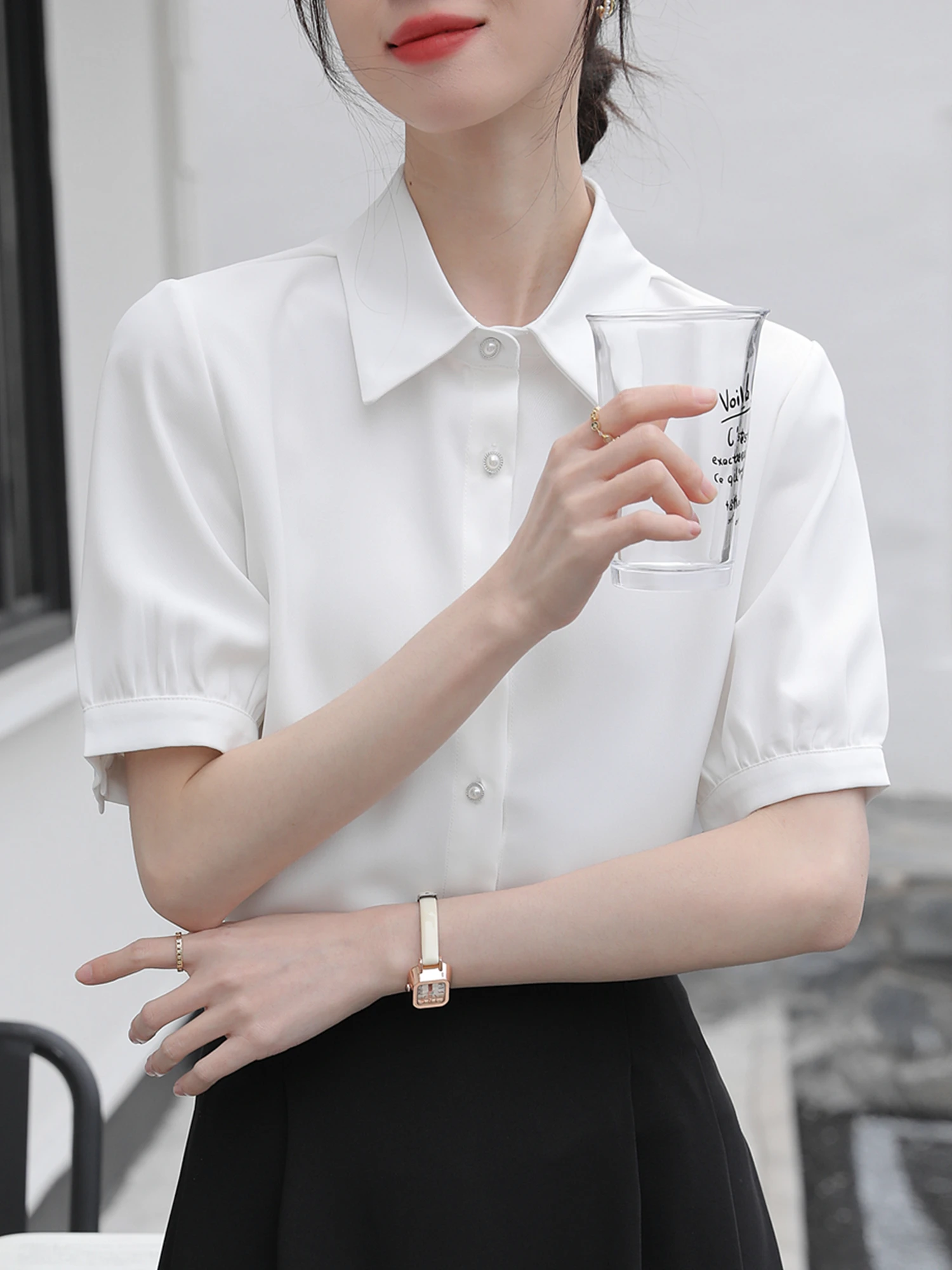 Белые рубашки с короткими рукавами и плечами женские 2024 высококачественный