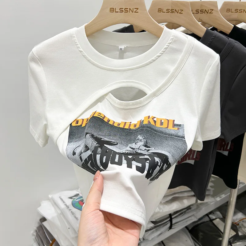

Printed short-sleeved T-shirt women ins trend 2023 summer pure unique unique hollow design sense short BLACK