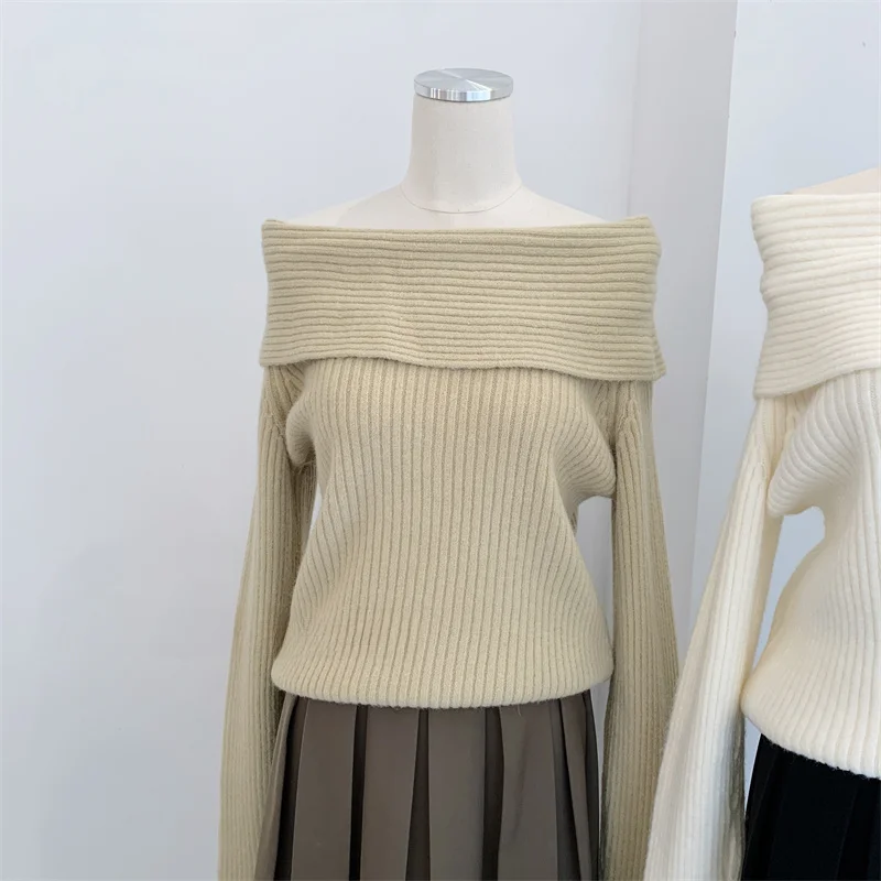 Свитер с открытыми плечами и большими лацканами зимний свободный мягкий клейкий