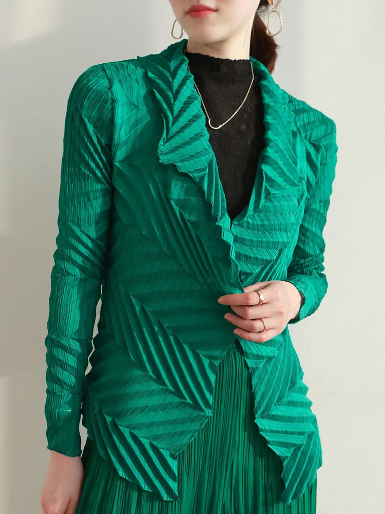 

Цветной женский плиссированный однотонный Тонкий тренчкот TVVOVVIN, дышащий женский модный топ с длинным рукавом и отложным воротником, осень 2023, 35F0