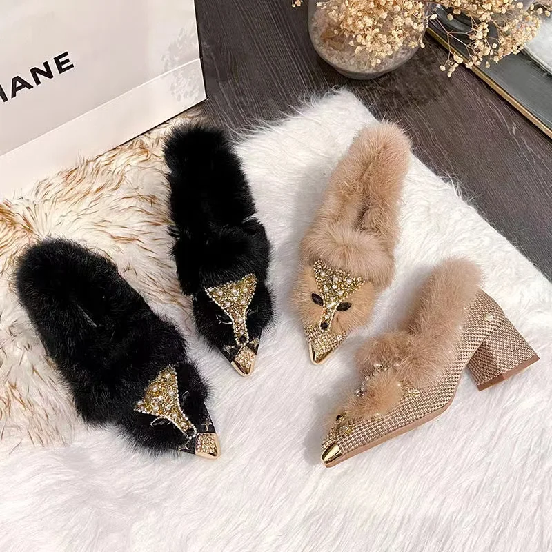 Women's plush shoes for winter wear plush 2023 Autumn and Winter New style pointed luxury design sense Small crowd medium heel h