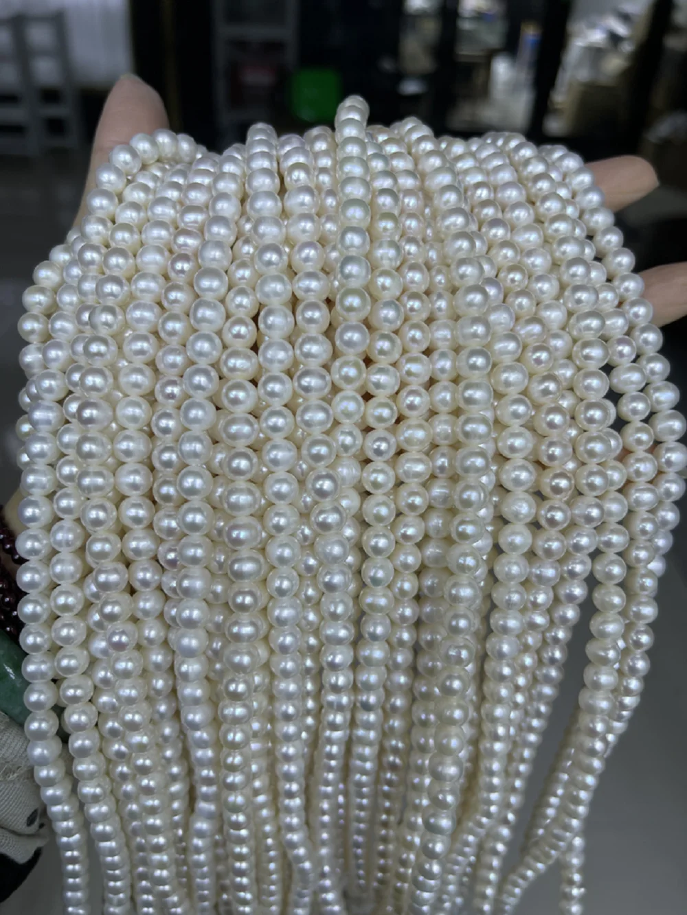 Очаровательное 16 дюймов AAA + 6-7 мм южноморское ожерелье из натурального белого