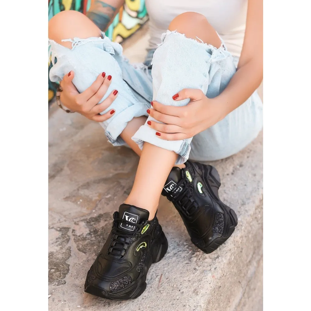 

Спортивная обувь Dorlie Irta с голограммой из черной кожи