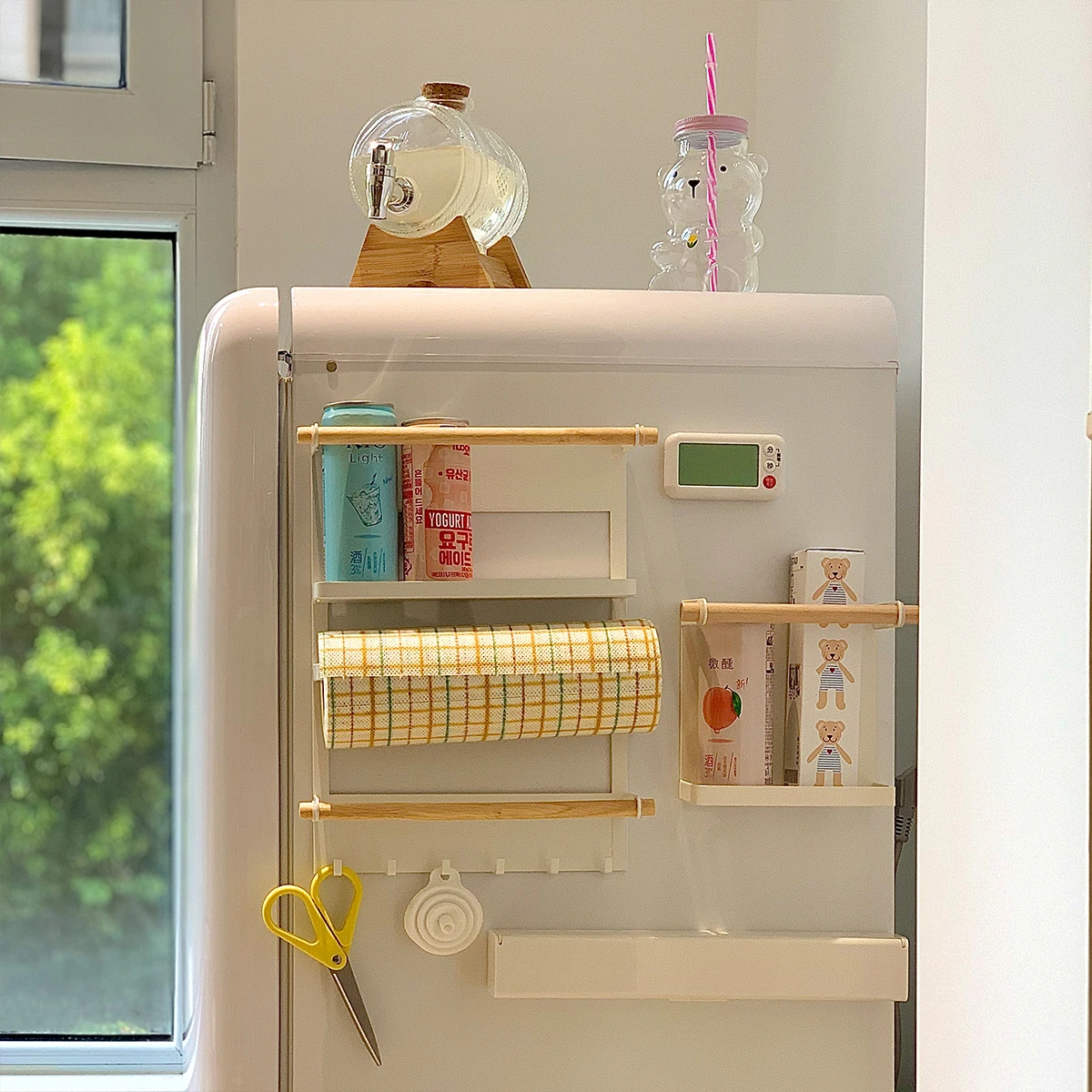

Nordic Magnetic Refrigerator Wrought Iron Storage Rack Kitchen Multifunctional Storage Finishing Towel Drawer Rack