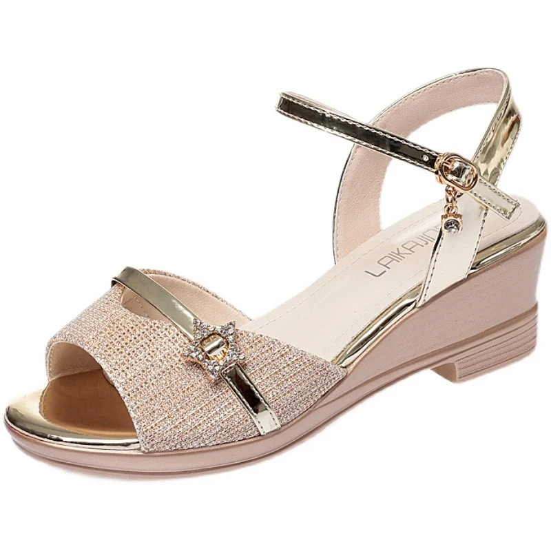 

2022 New Gold Peep Toe Women Sandals Buckle Summer Fashion Ladies High Heels Sandals Square Heels Solid Basic Sandals