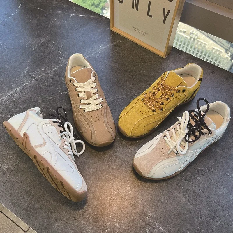 Женские кроссовки из натуральной кожи немецкие на шнуровке Нескользящие