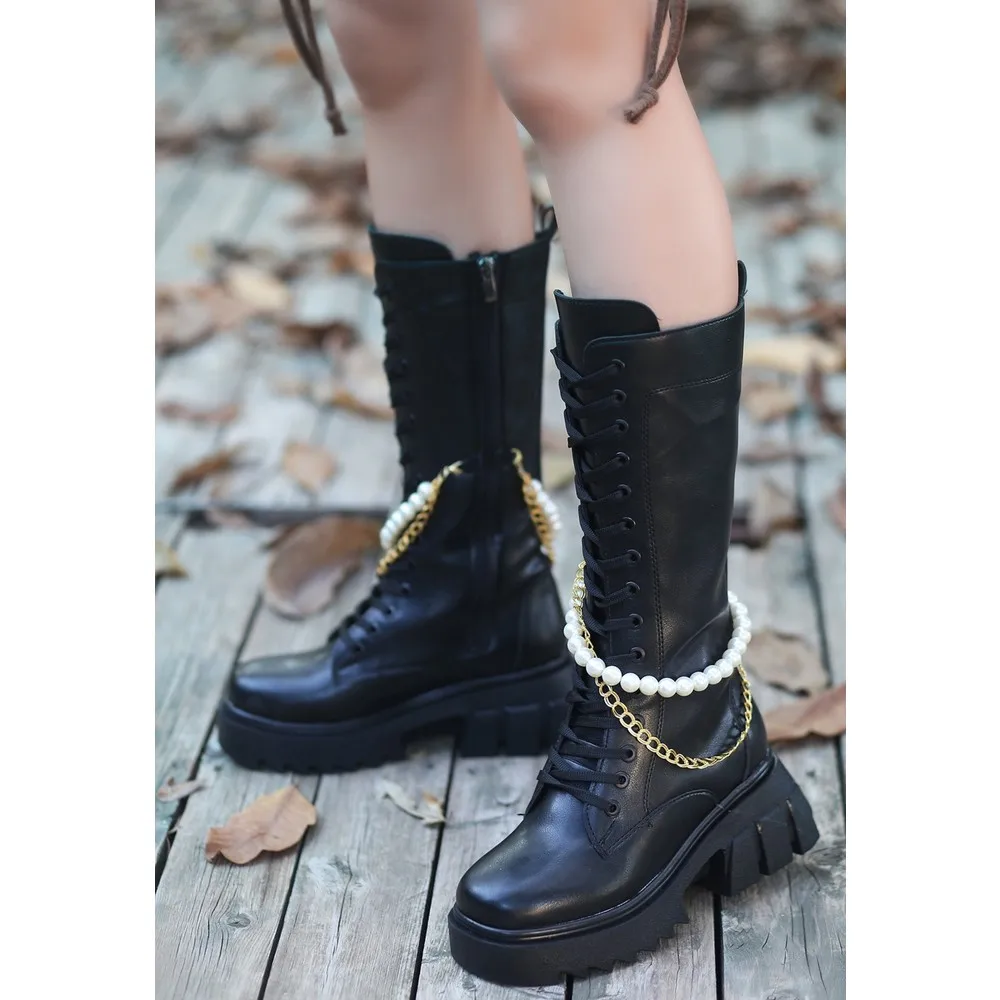 

Dorlie Ciry Black Skin with Beading Detail Boat