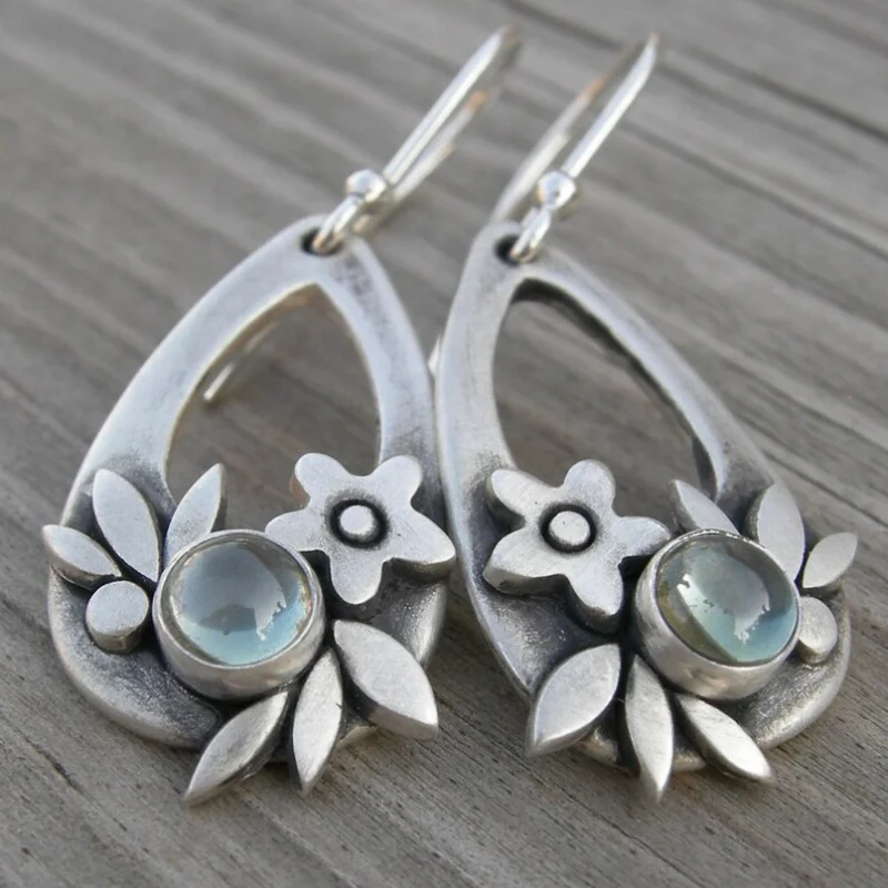 

Vintage Water Drop Moonstone Earrings Antique Silver Color Leaves Vines Metal Dangle Earrings Women Jewelry New