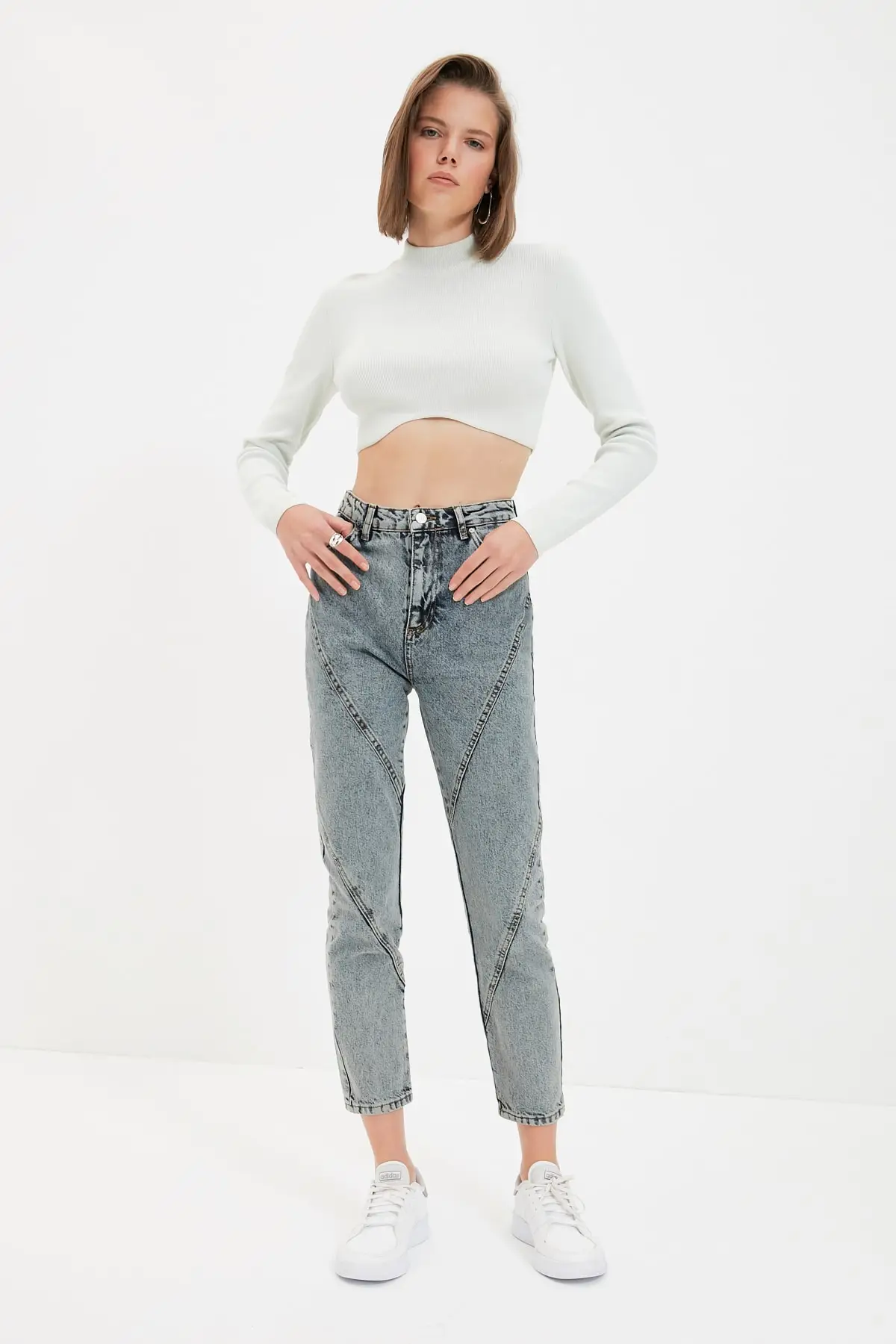 

Trendyol Stitch Detail High Bel Mom Jeans TWOAW22JE0611