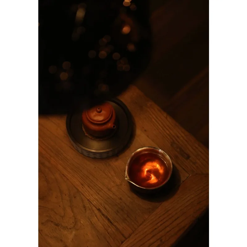 

Handmade all-natural bamboo root fair cup tea dispenser