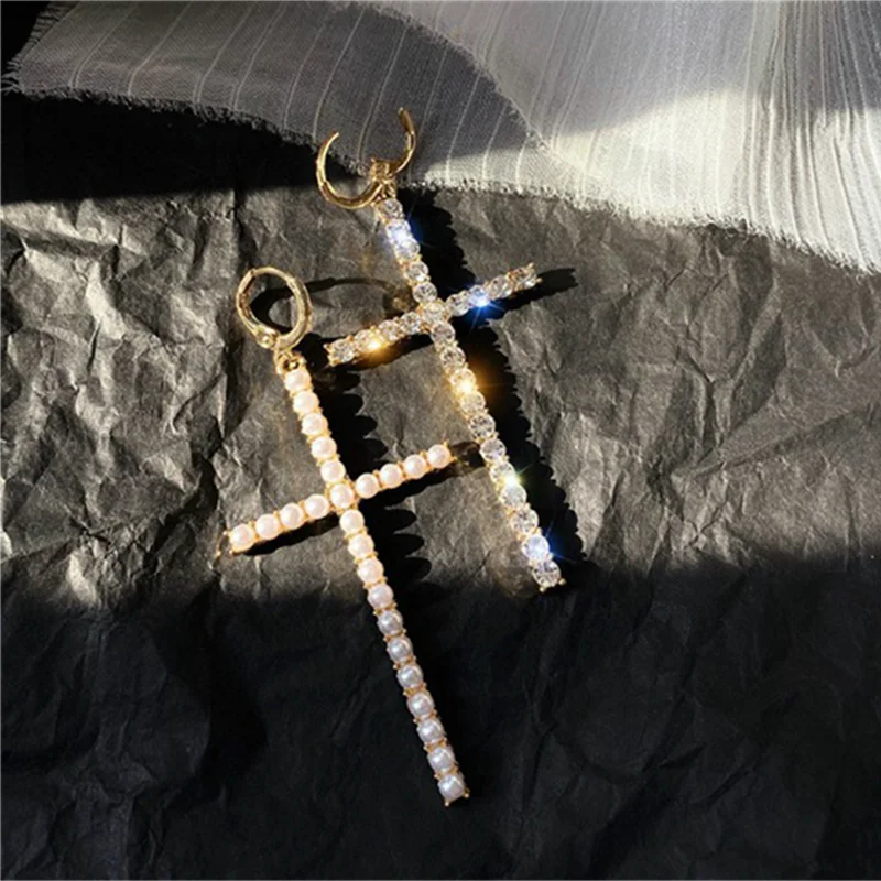 

Серьги-подвески с крестом золотого цвета, новые модные длинные серьги с имитацией жемчуга для женщин и девушек, ювелирные изделия, характер...