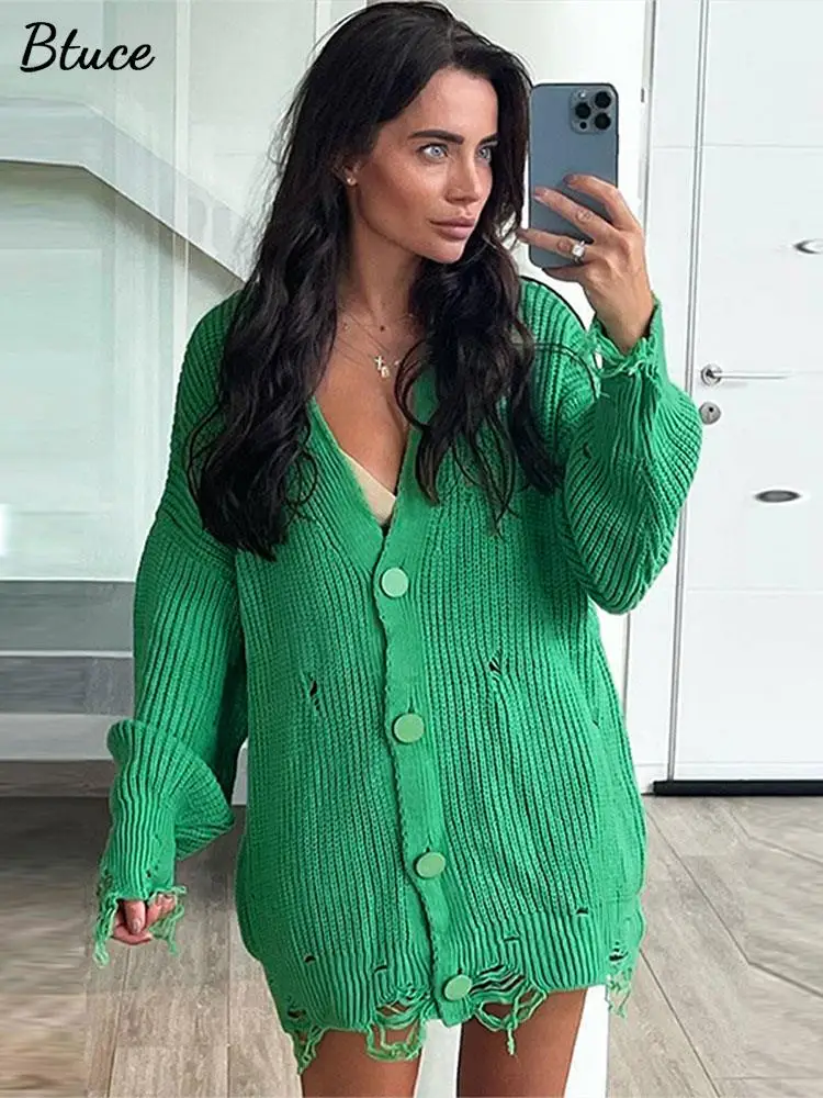 

Women Vintage V-Collar Single-Breasted Sweater Cardigan Female Hollow-Out Knitted Cardigans Autumn Winter Lady Basic Sweaters