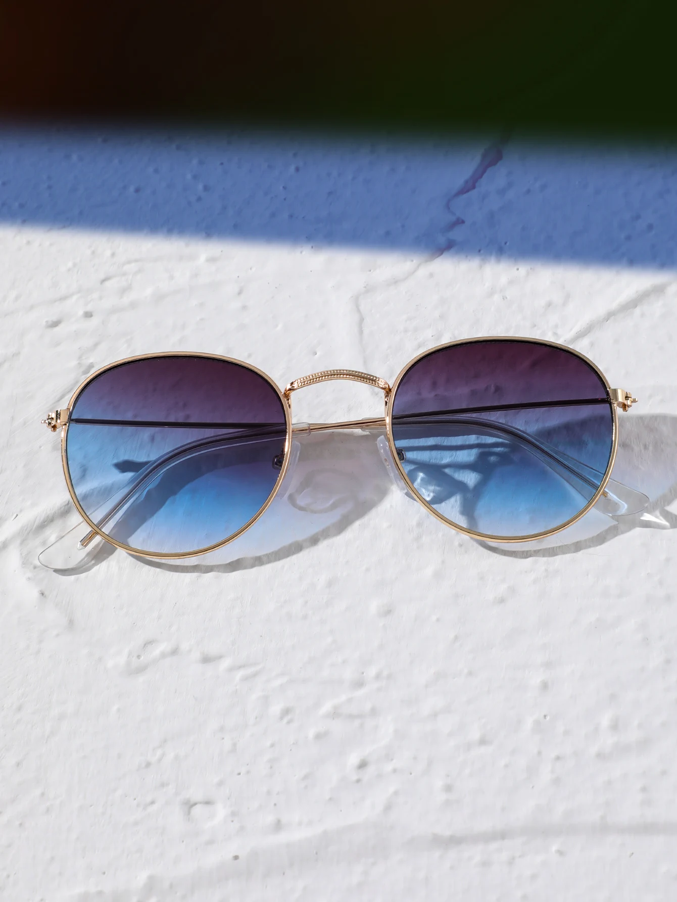 1 шт. модные женские солнцезащитные очки в металлической овальной оправе для