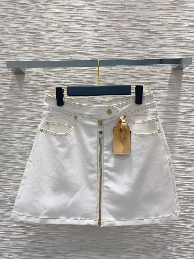 

2023 New Summer Women Elegant Comfortable Fashion With Texture High Waist A-Line Wrapped Hip Denim Half Skirt