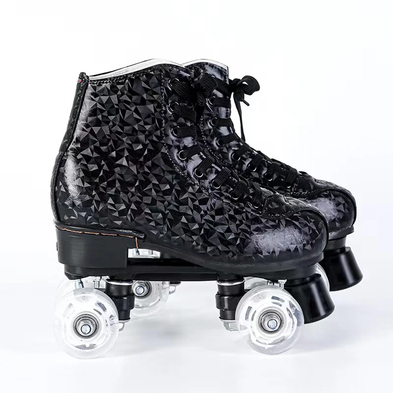  Women Men Adult PU Leather Roller Skates Skating Shoes Sliding Inline Quad Skates Sneakers Training Europe Size 4 Flash Wheels