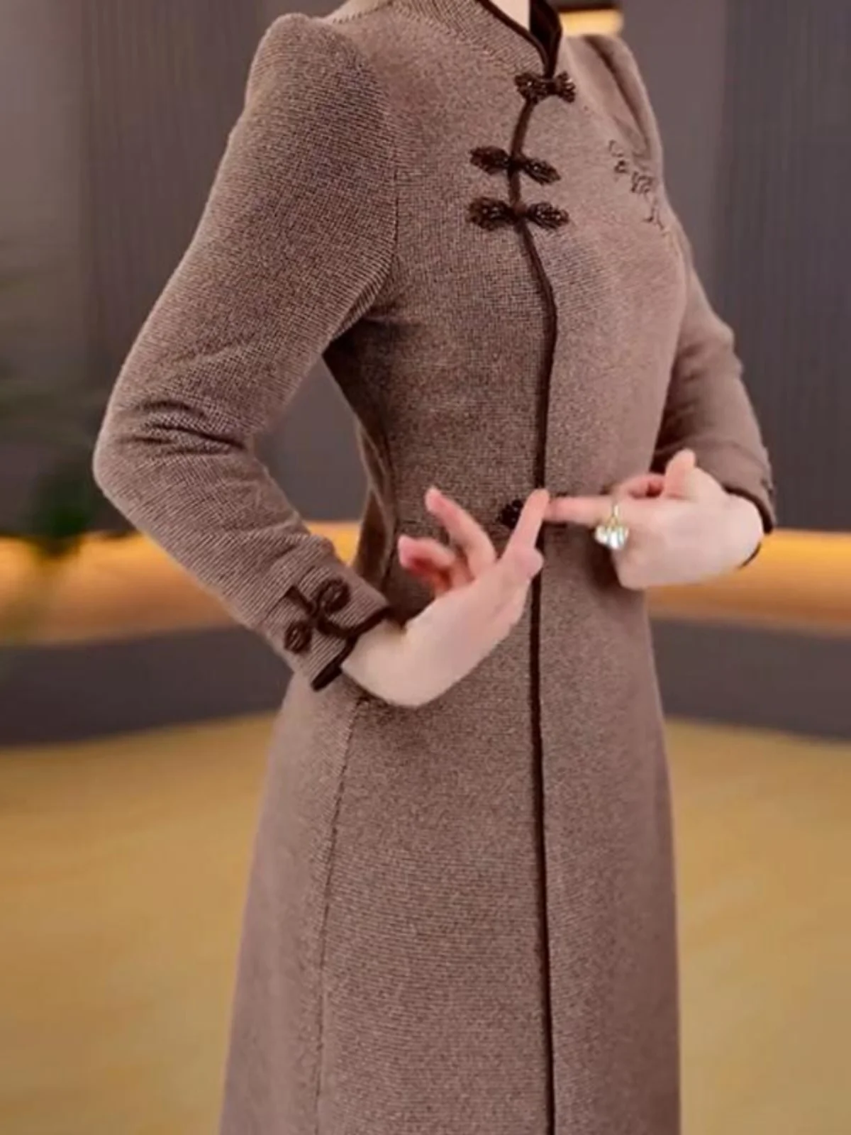 Улучшенное женское платье National Sle 2024 зимнее новое достойное и элегантное миди на