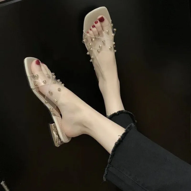 

Летние женские шлепанцы, верхняя одежда, Размеры 35-43, женская обувь, летние сандалии на толстом каблуке, 41 модная обувь на низком каблуке