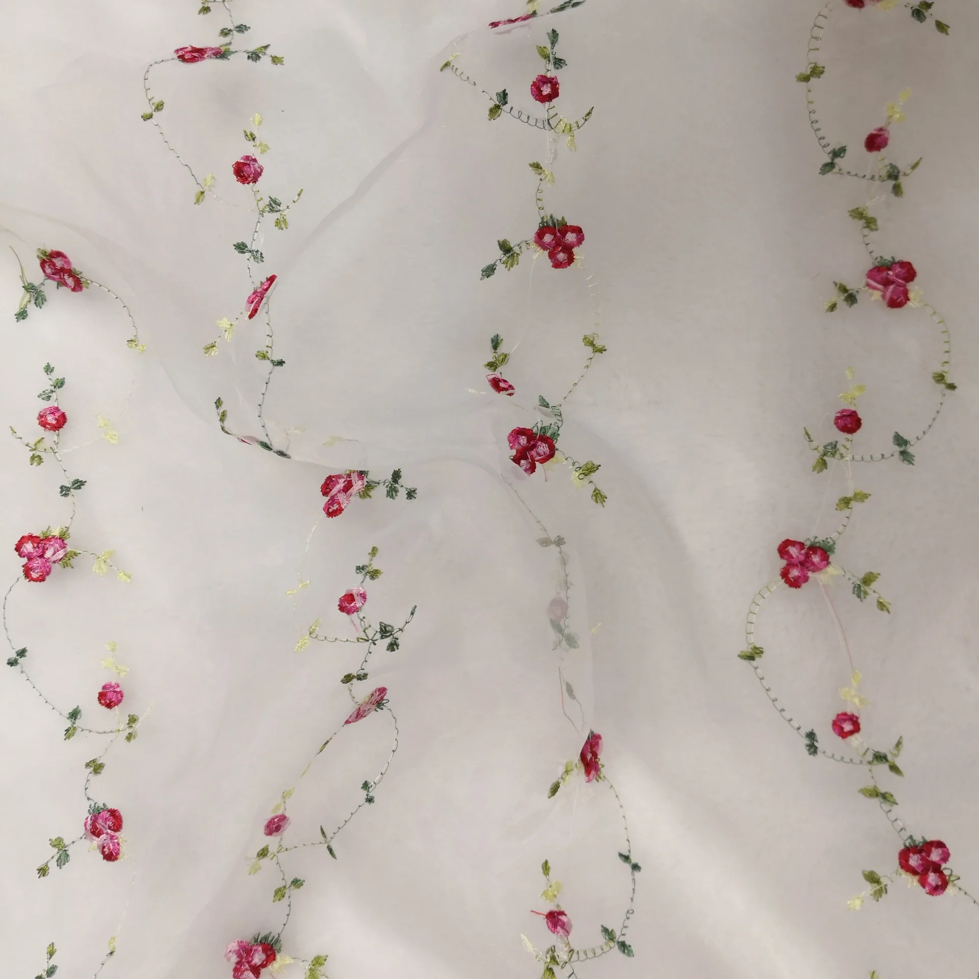 Маленький цветочный материал для шитья платья двора