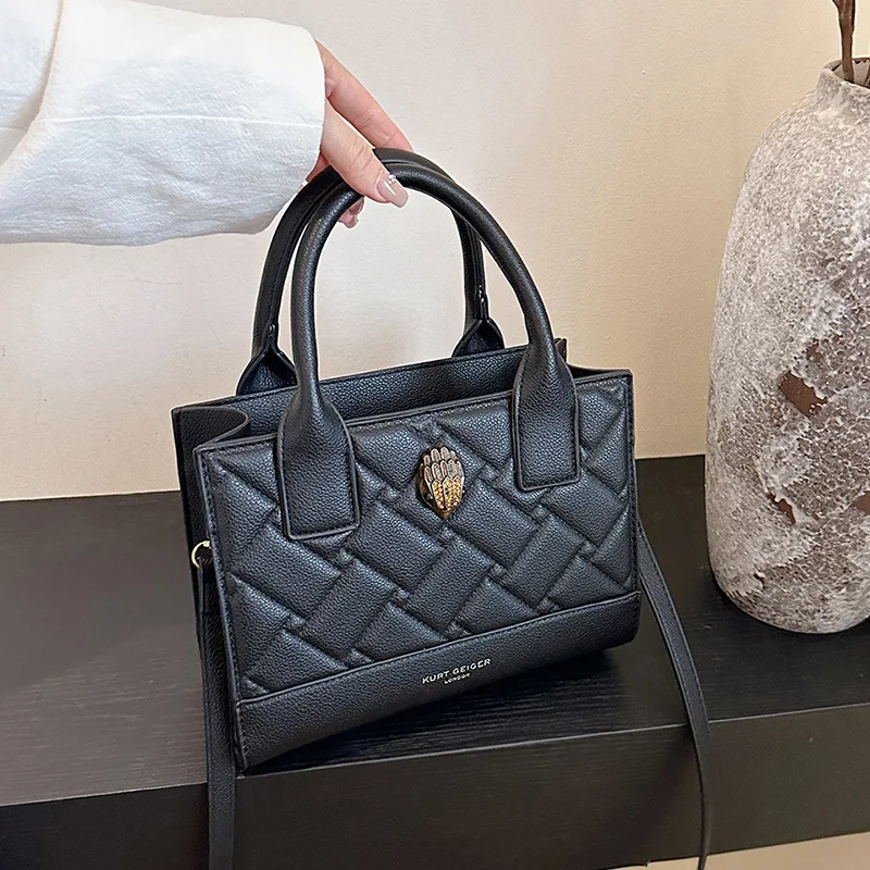 Женская сумка-клатч KURT GEIGER LONDON