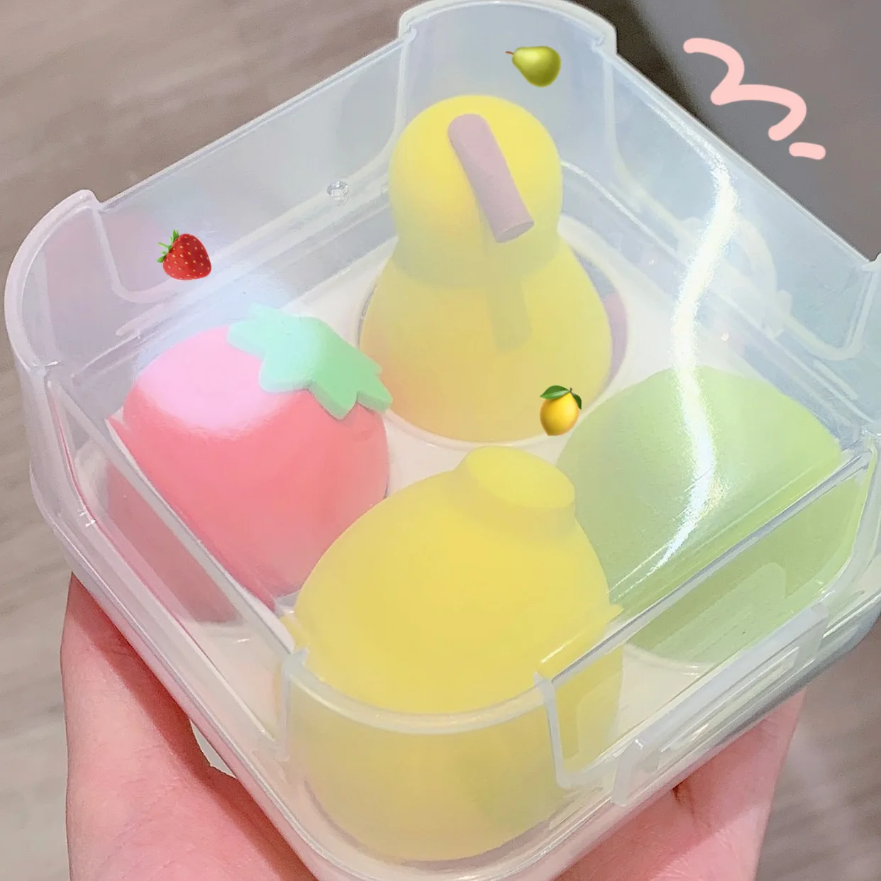 

New 4-compartment fruit box makeup egg Dry and wet makeup tool Beauty egg pear avocado Beauty makeup products