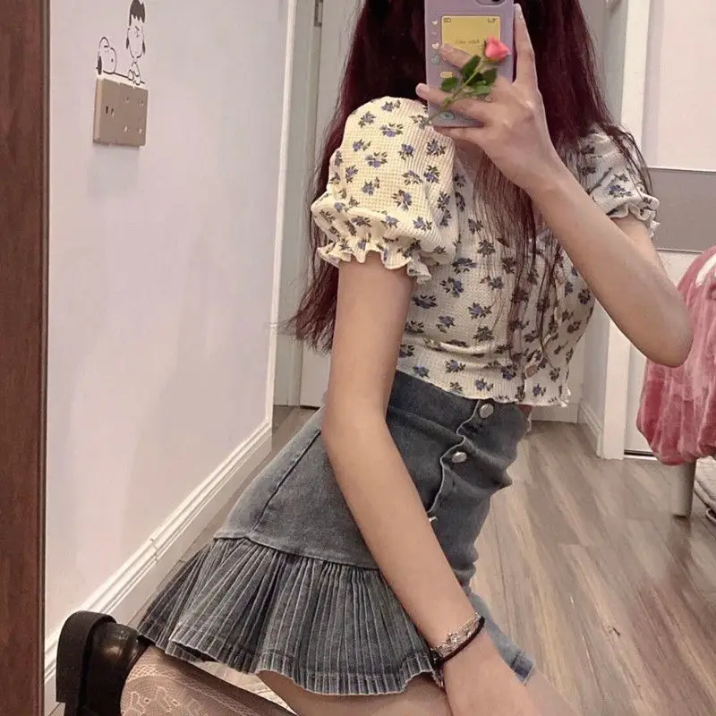 Женский джинсовый костюм из двух предметов новая короткая юбка и кружевной топ с