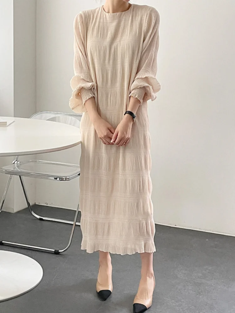 

Новинка весна-лето 2023, плиссированное шифоновое платье с рукавами-фонариками, с круглым вырезом, длинное яркое женское платье, белое платье