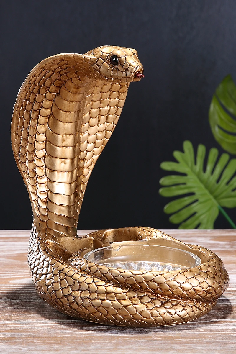 

Nordic Retro Creative Desktop End Table Study Decoration Cobra Ashtray Personalized Resin Fortune Furnishings Decoration