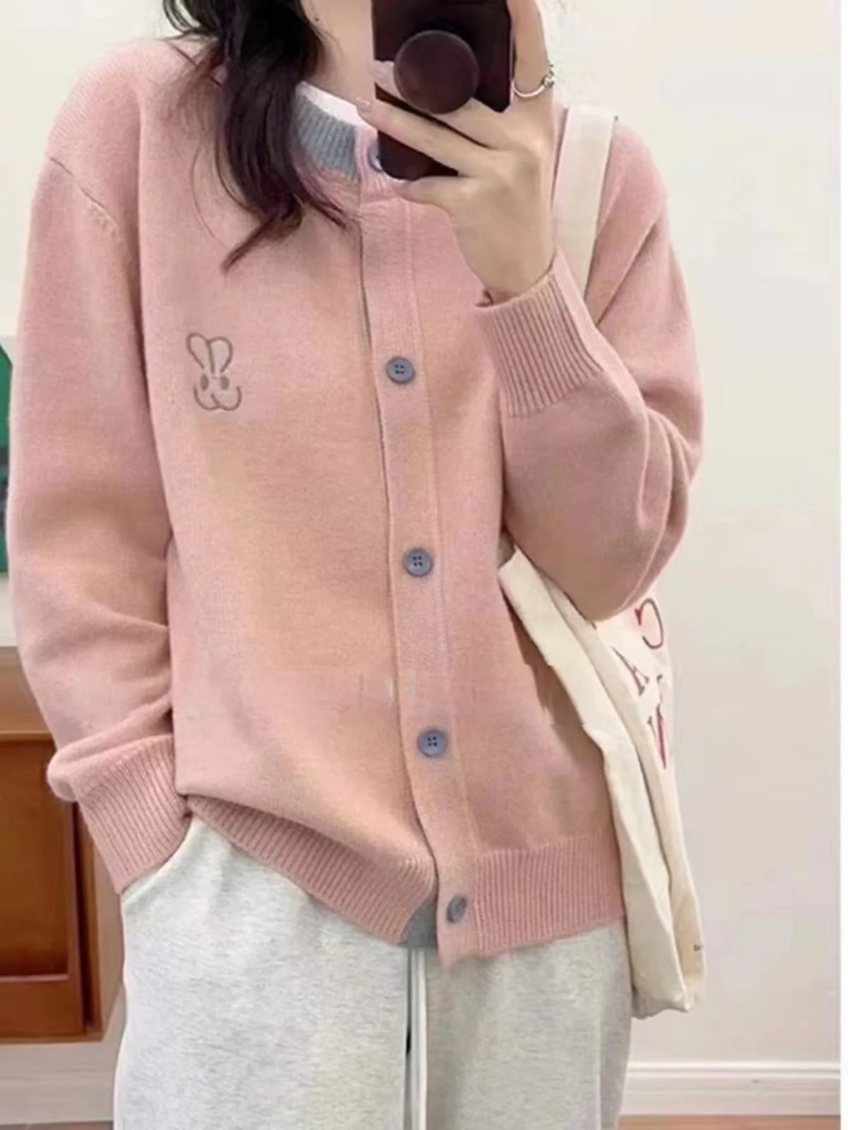 Весна и осень 2024 новая женская одежда серый свитер вязаный кардиган верхняя