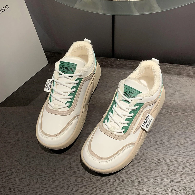 Кроссовки женские на шнуровке Вулканизированная подошва средний каблук разные