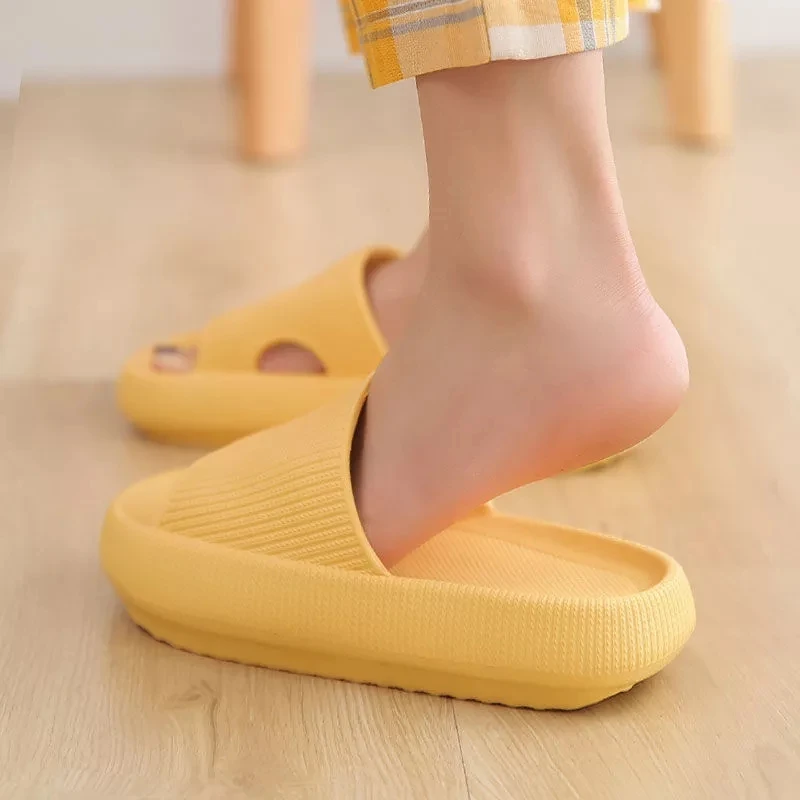 VIP Dropshipping Home Cloud  Slippers Women Fashion Soft Sole EVA Indoor Slides Woman Sandals 2022 Summer Non-slip Flip Flops images - 6