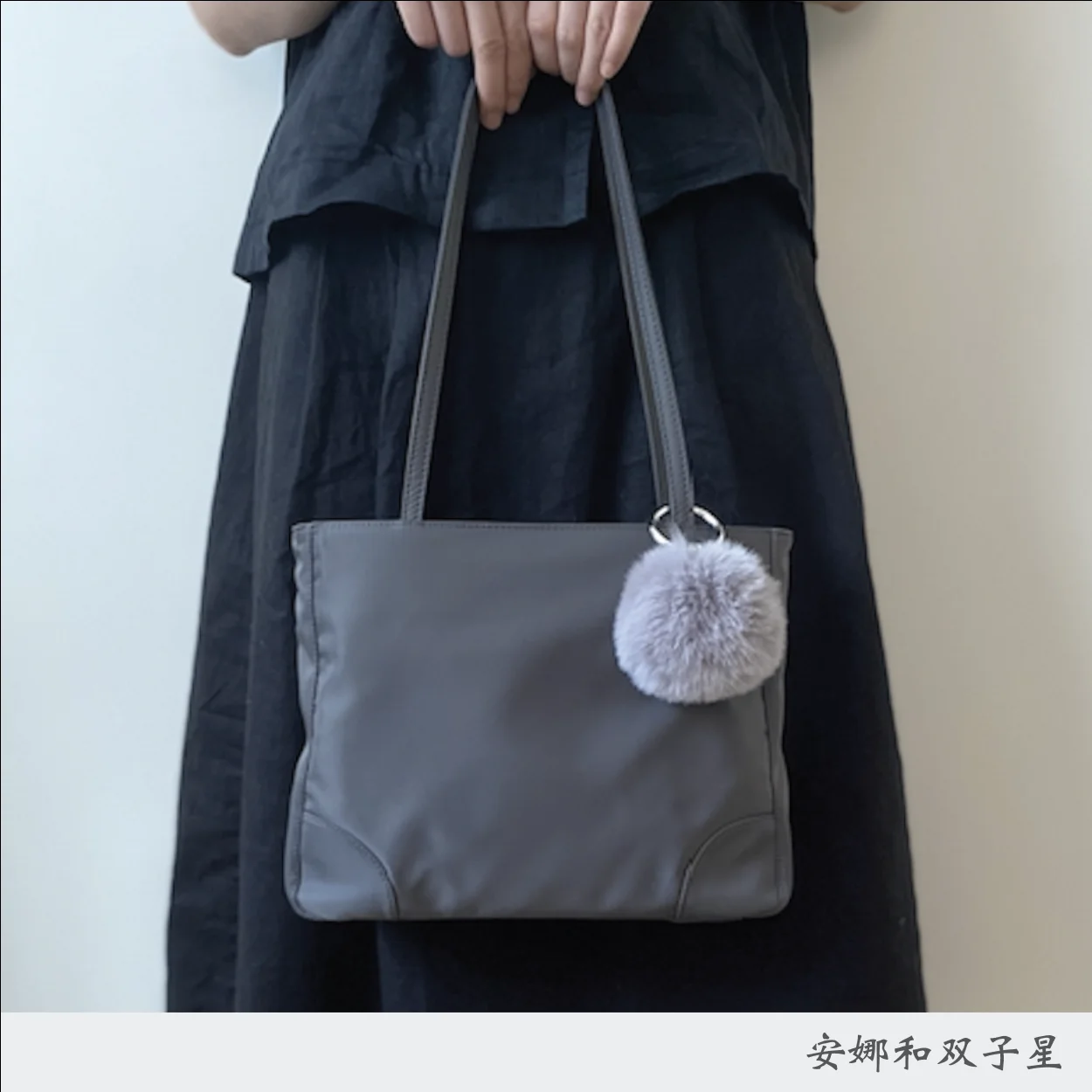 

2022 niche new fashion Joker small nylon tote bag portable shoulder bag