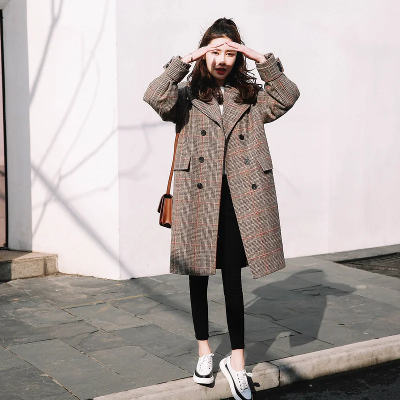 Рисунок 5 - Женское шерстяное пальто в клетку