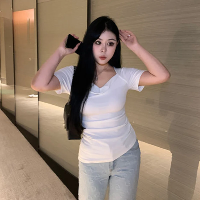 Женская футболка с коротким рукавом голубая однотонная Приталенная со складками