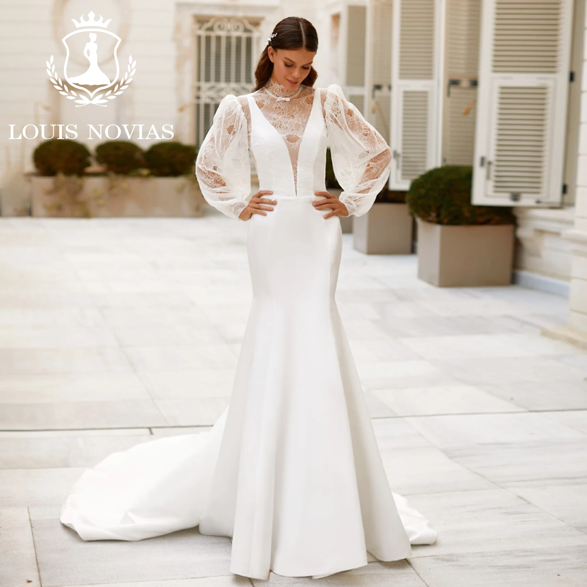 

LOUIS NOVIAS Mermaid Wedding Dress With Jacket 2023 Modern Deep V-Neckline Pleat Backless Satin Wedding Gown Vestidos De Novia