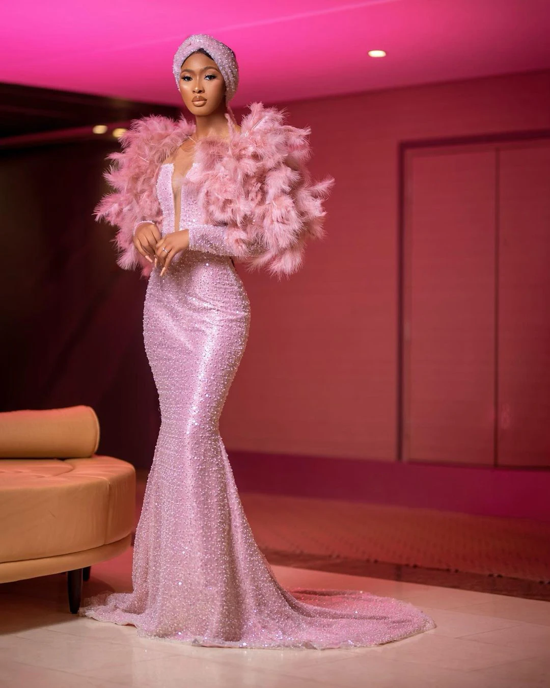 

Luxurious Feathered Long Sleeve Prom Dress Fluffy Beaded Sequined Evening Dress Mermaid Aso Ebi Birthday Party Dress