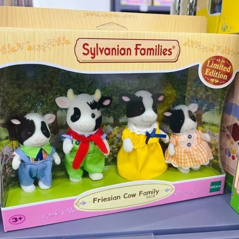 Фигурки Sylvanian Families Семейство коров Латте