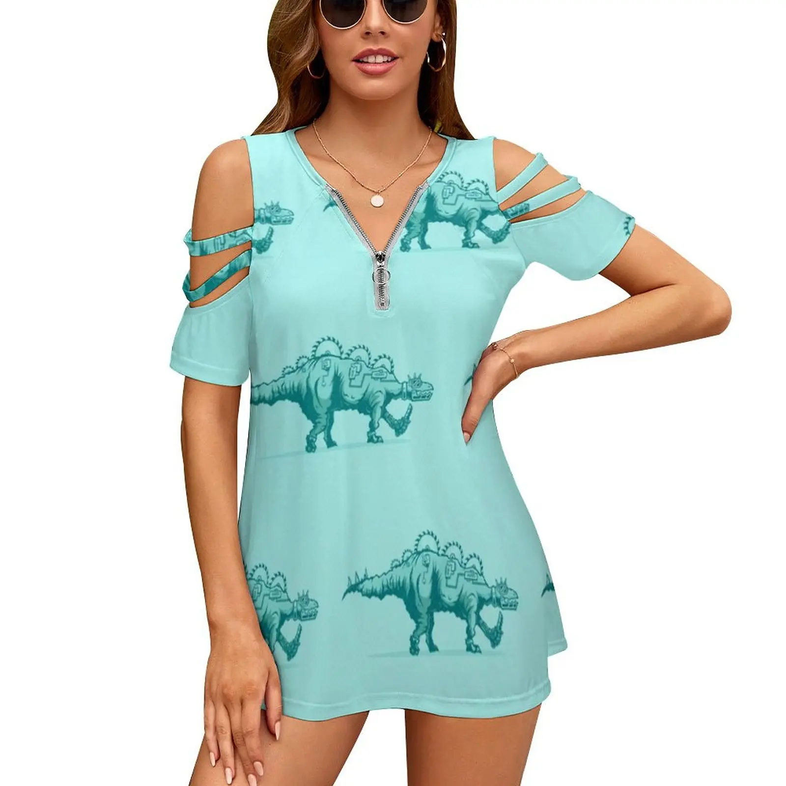 

Женская футболка с цветочным принтом и V-образным вырезом