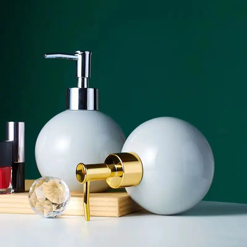 White Pumpkin Shape Ceramic Liquid Soap Dispenser Travel Multifunction Bathroom Accessories Bath Shampoo Lotion Bottle 400ml