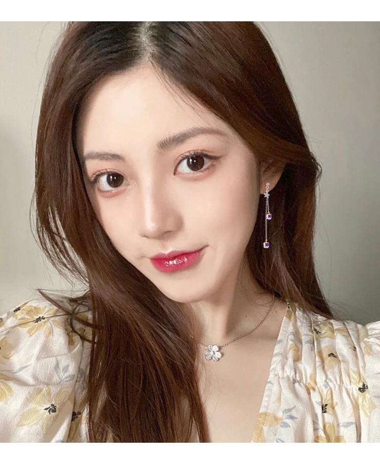 Милые элегантные висячие серьги-подвески в виде сахарного Куба со звездами и