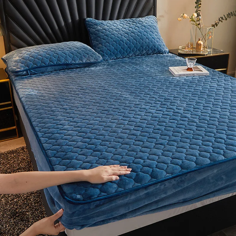 

Solid Color Velvet Mattress Cover Thicken Quilted Single Double King Queen Size Bed Protector Pad With Elastic Bed Linen Covers