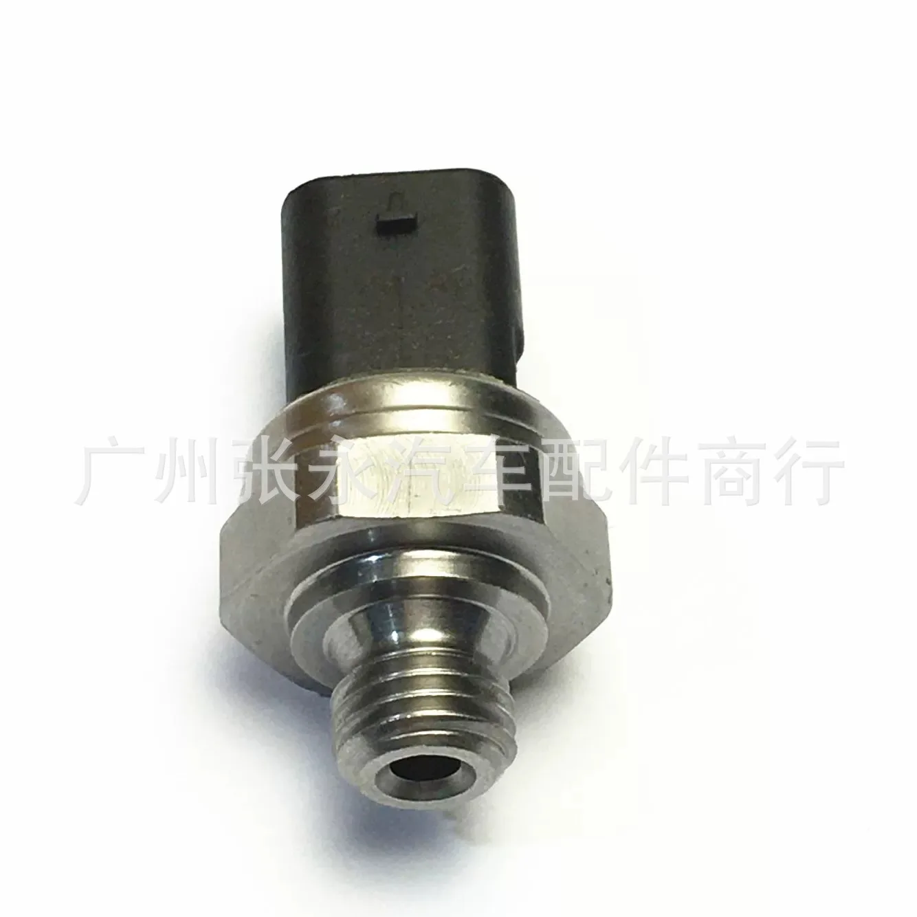 Фото Подходит для Volkswagen SENSA, датчик давления топлива Common Rail 057131225A 51CP19-01 №4