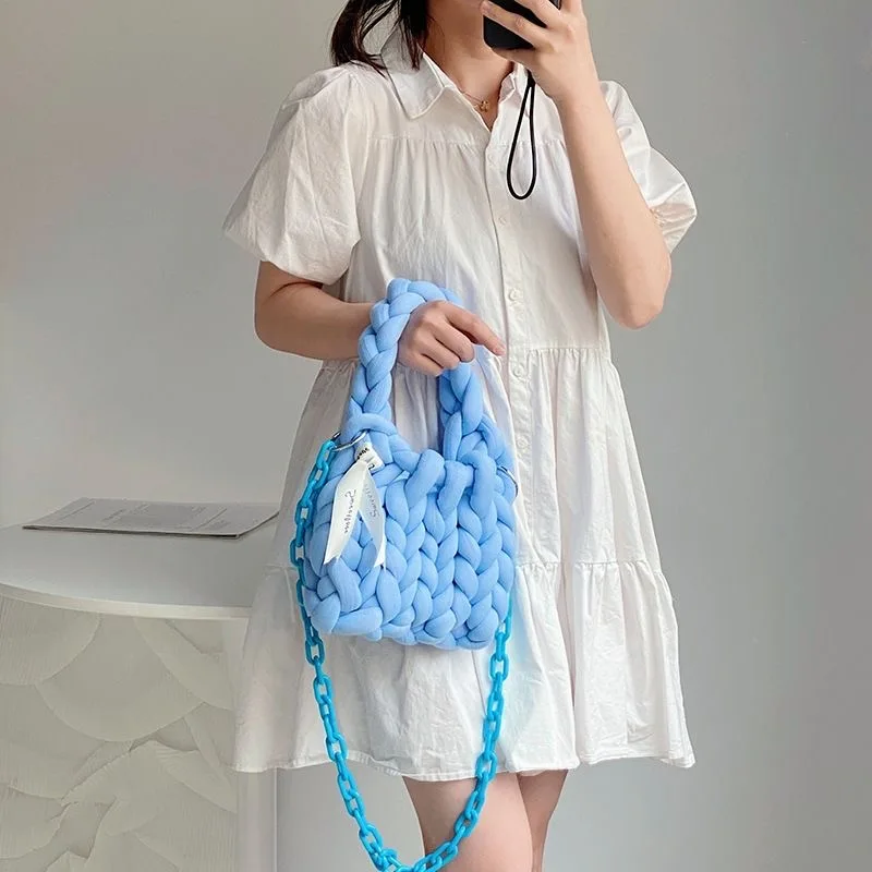 

2022 Winter Handmade Thick Rope Woven Handbag For Women With Long Chain Crossbody Bag Beach Knit Purse Shoulder Female Fashion