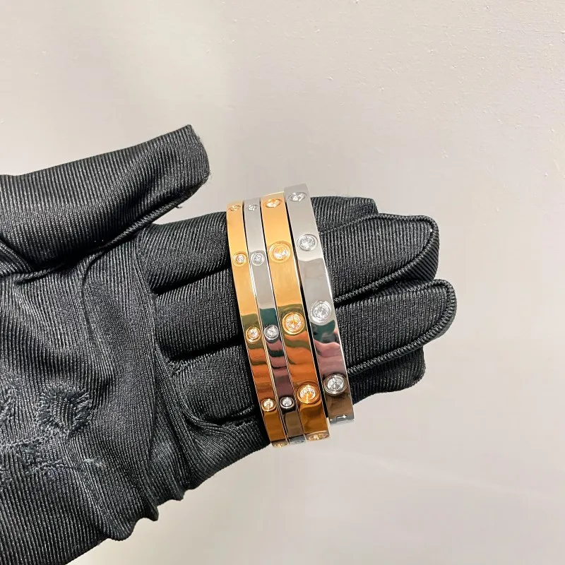 

Beautiful Lovers Bracelets Woman Bracelets Stainless Steel Bangles and Bangles Cubic Zirconia Golden Woman Jewelry Gifts