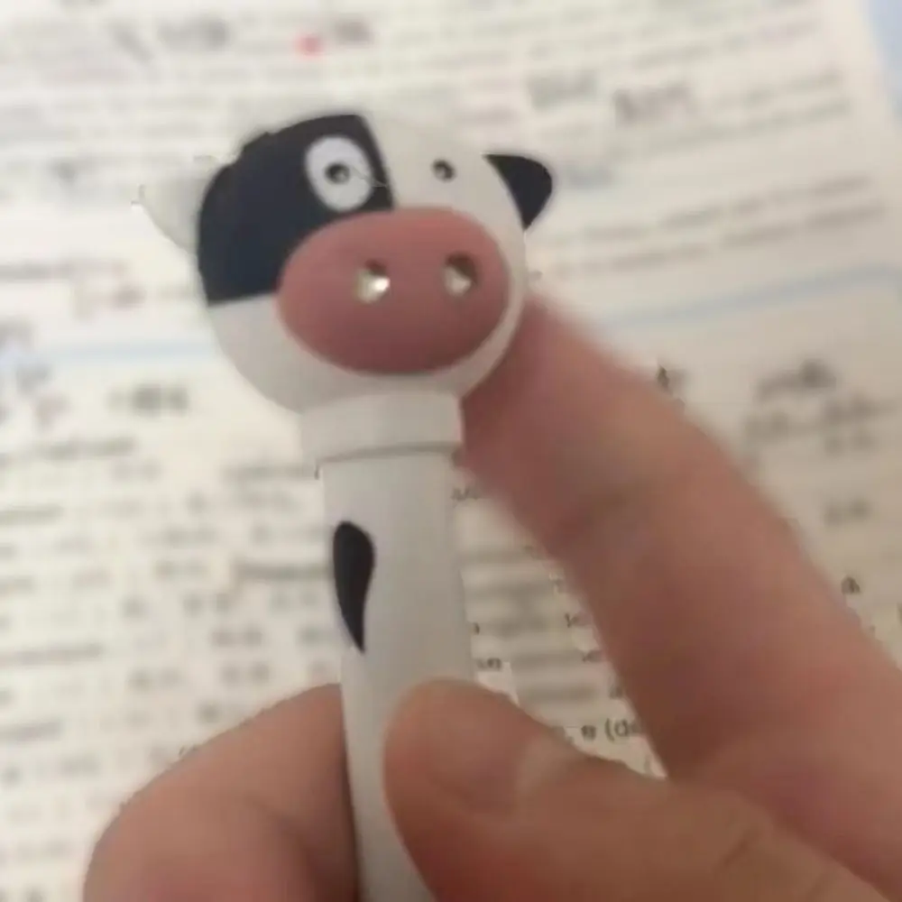 Забавный подарок светящаяся шариковая ручка в форме коровы пластиковая