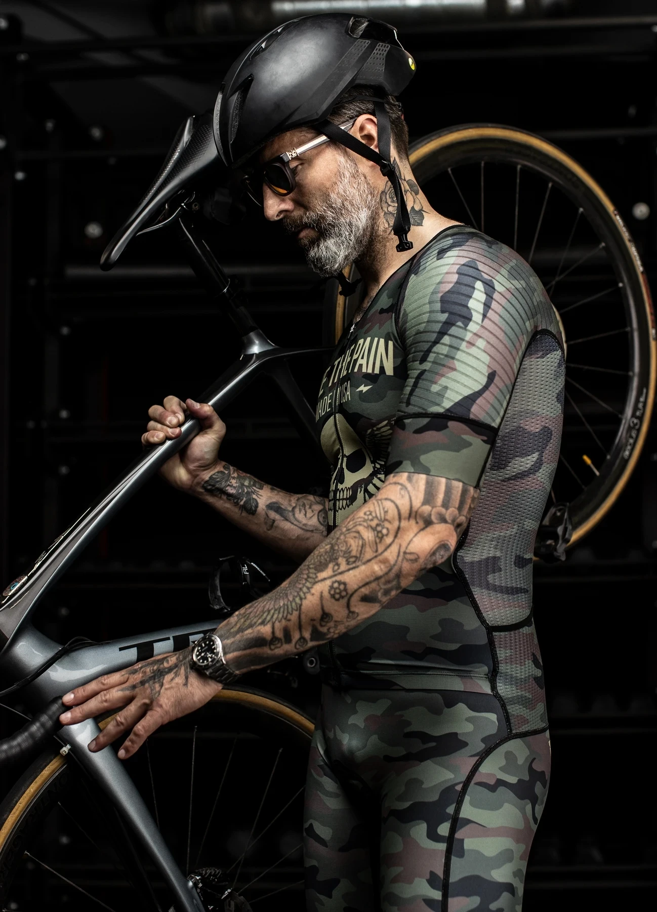 Мужской велосипедный костюм Love The Pain триатлоновый с короткими рукавами