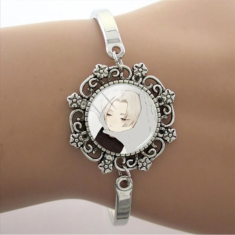 

Cartoon Japan Tokyo Revengers Character Lace Bracelet Glass Dome Bracelet Charm Bracelet for Children Decoration Jewelry FYS01