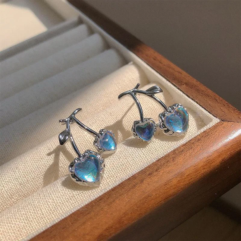 

2022 Korean fashion women's temperament jewelry fashion light blue crystal earrings for women's lovely cherry earrings