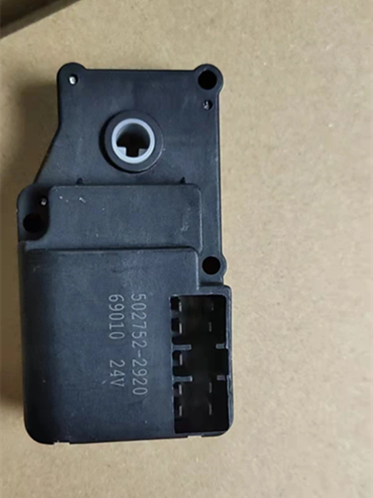 

Для 502752-2920 Hitachi Zax70/60/200 250-3/240-3 экскаватор кондиционирования воздуха, серводвигатель, нагревательный и охлаждающий двигатель 502752 2910