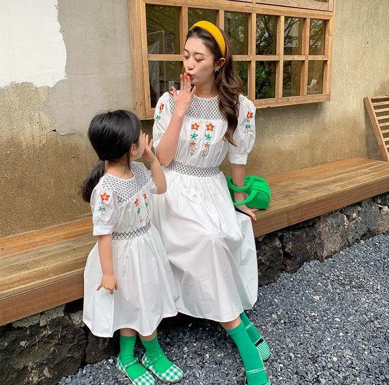 

Summer 2022 Mom and Daughter Crew Neck Embroidered Short Sleeve Dress Mom and Daughter Matching Clothes Cotton Dresses